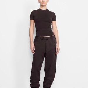 Skims Outdoor Tee and Joggers set